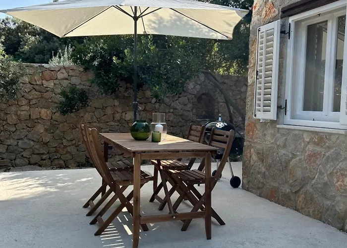 Stone House * Sveti Jakov